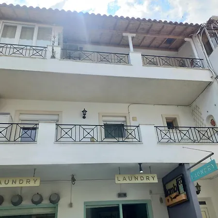 Kasperakos Skiathos Town